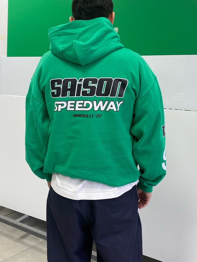 Sweatshirt de la collection capsule entre Speedway et Saison Shop !