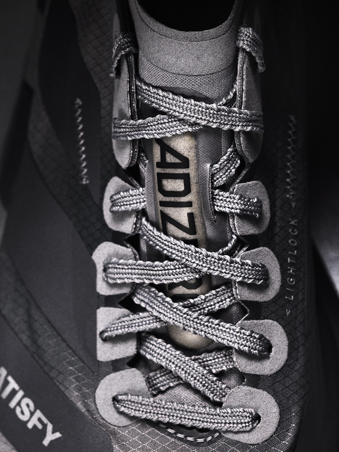 Focus sur le système de laçage de la Adizero Adios Pro 4 en collaboration avec Satisfy